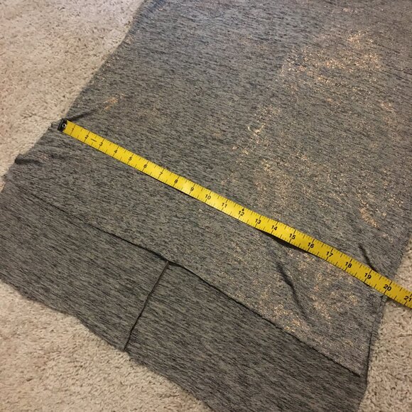 Dantelle Shimmery Knit Turkish High Low Top - Picture 13 of 15